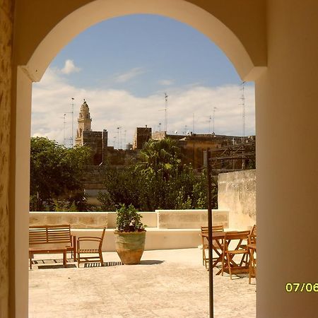 B&B La Casa Gialla Lecce Exterior foto